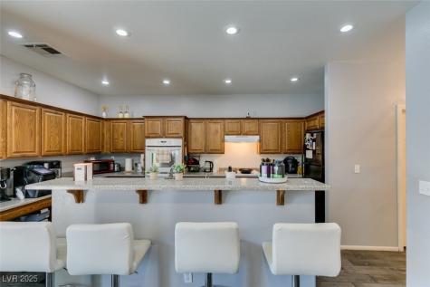 6052 Puesta Del Sol Street North Las Vegas NV 89081