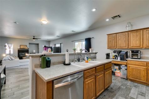6052 Puesta Del Sol Street North Las Vegas NV 89081