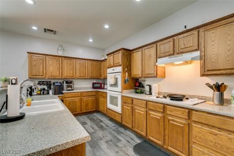 6052 Puesta Del Sol Street North Las Vegas NV 89081