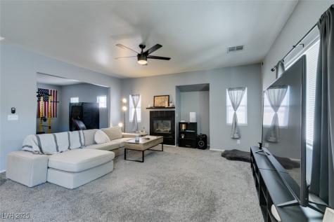 6052 Puesta Del Sol Street North Las Vegas NV 89081