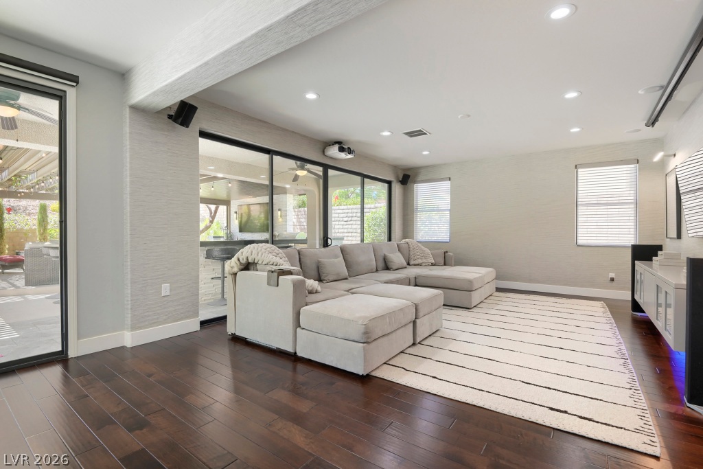 607 Highland Bluff Way Las Vegas NV 89138
