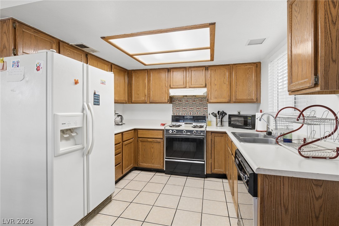 4166 Tolkien Avenue Las Vegas NV 89115