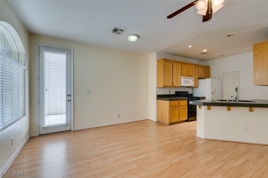 1004 Collingtree Street Las Vegas NV 89145