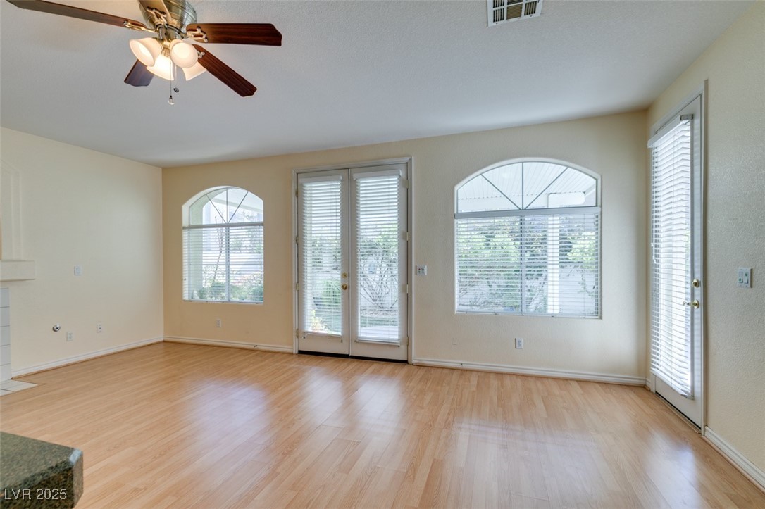 1004 Collingtree Street Las Vegas NV 89145