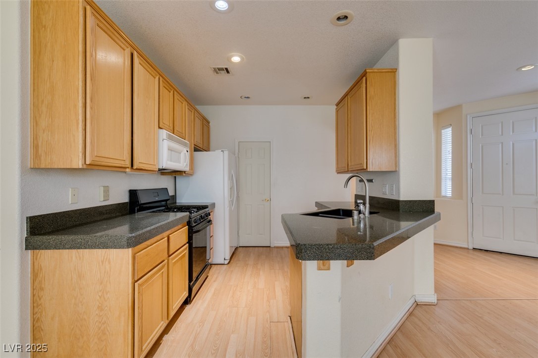 1004 Collingtree Street Las Vegas NV 89145