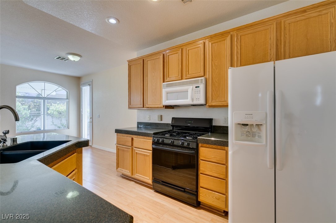 1004 Collingtree Street Las Vegas NV 89145