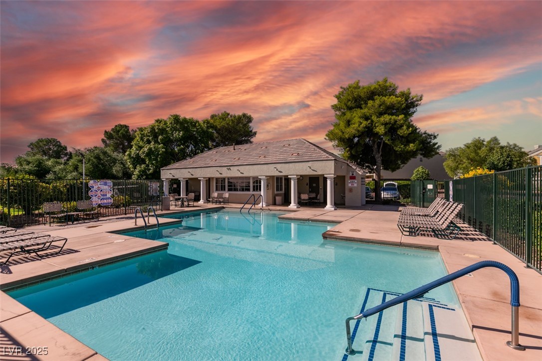 1004 Collingtree Street Las Vegas NV 89145