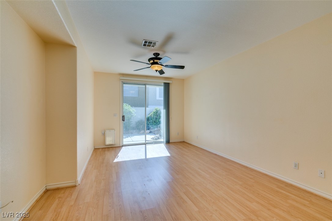 1004 Collingtree Street Las Vegas NV 89145