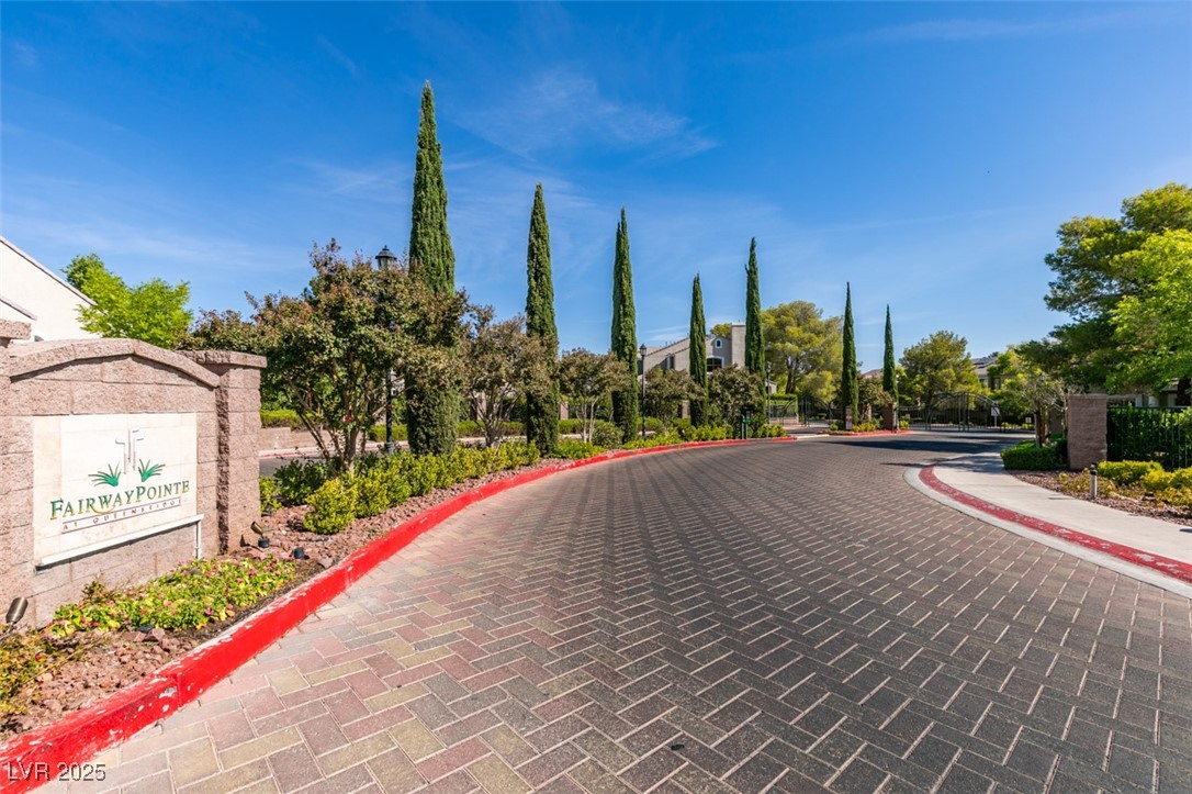 1004 Collingtree Street Las Vegas NV 89145