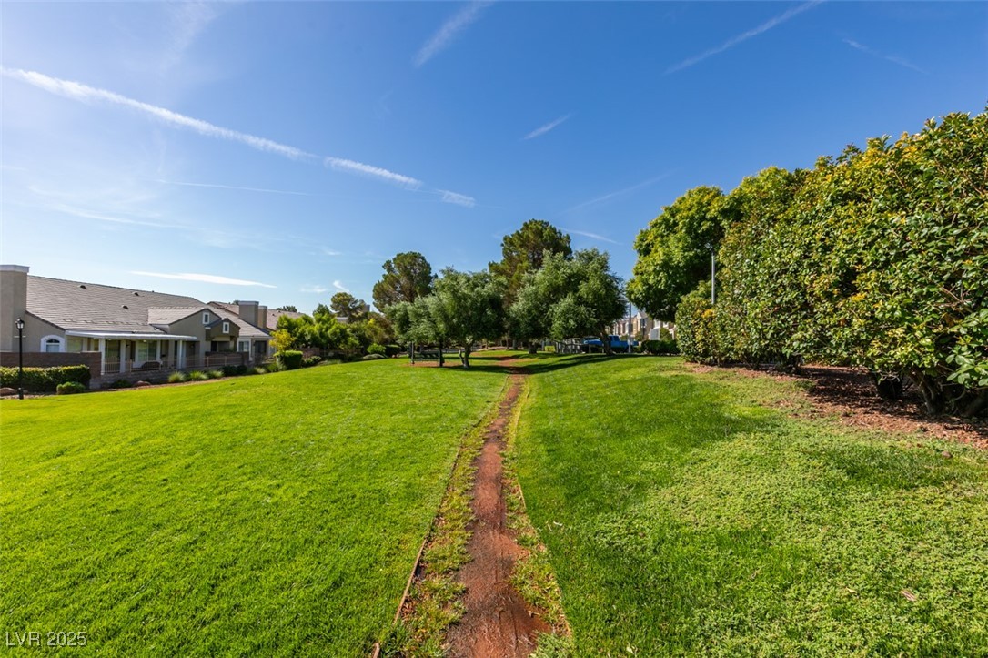 1004 Collingtree Street Las Vegas NV 89145