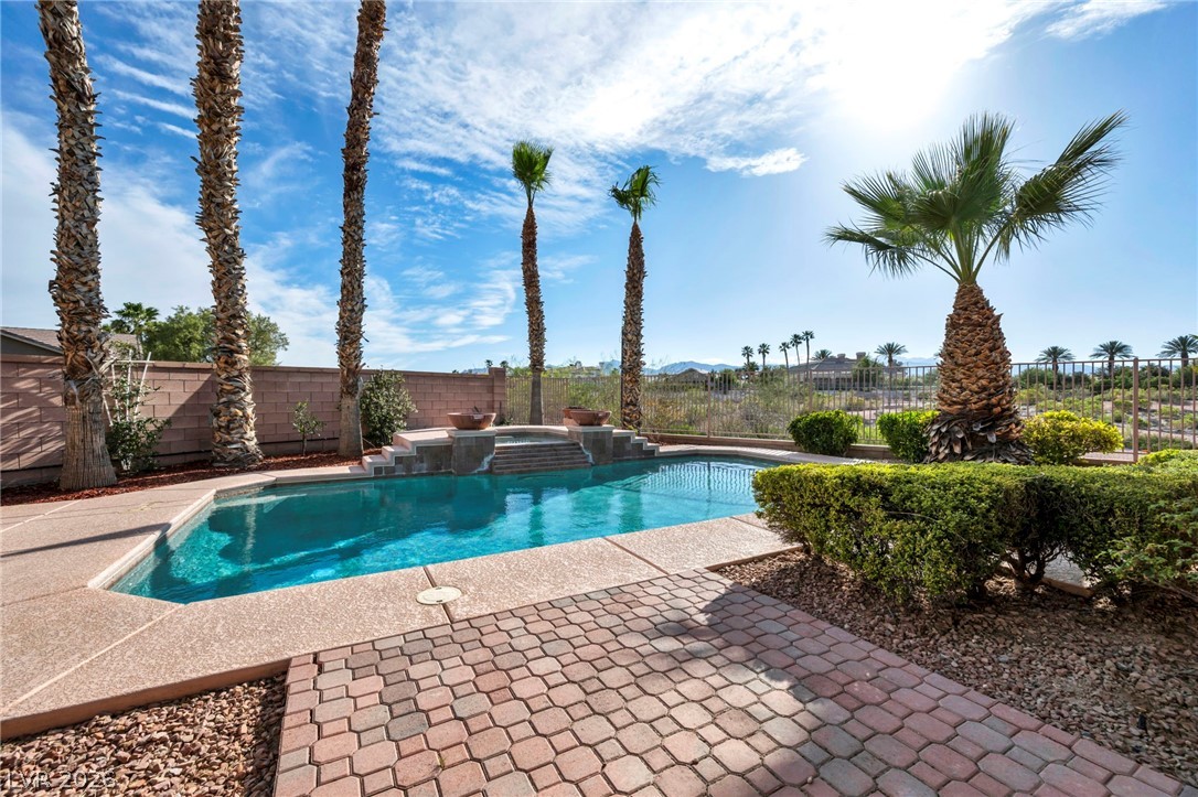 8324 Chapelle Court Las Vegas NV 89131