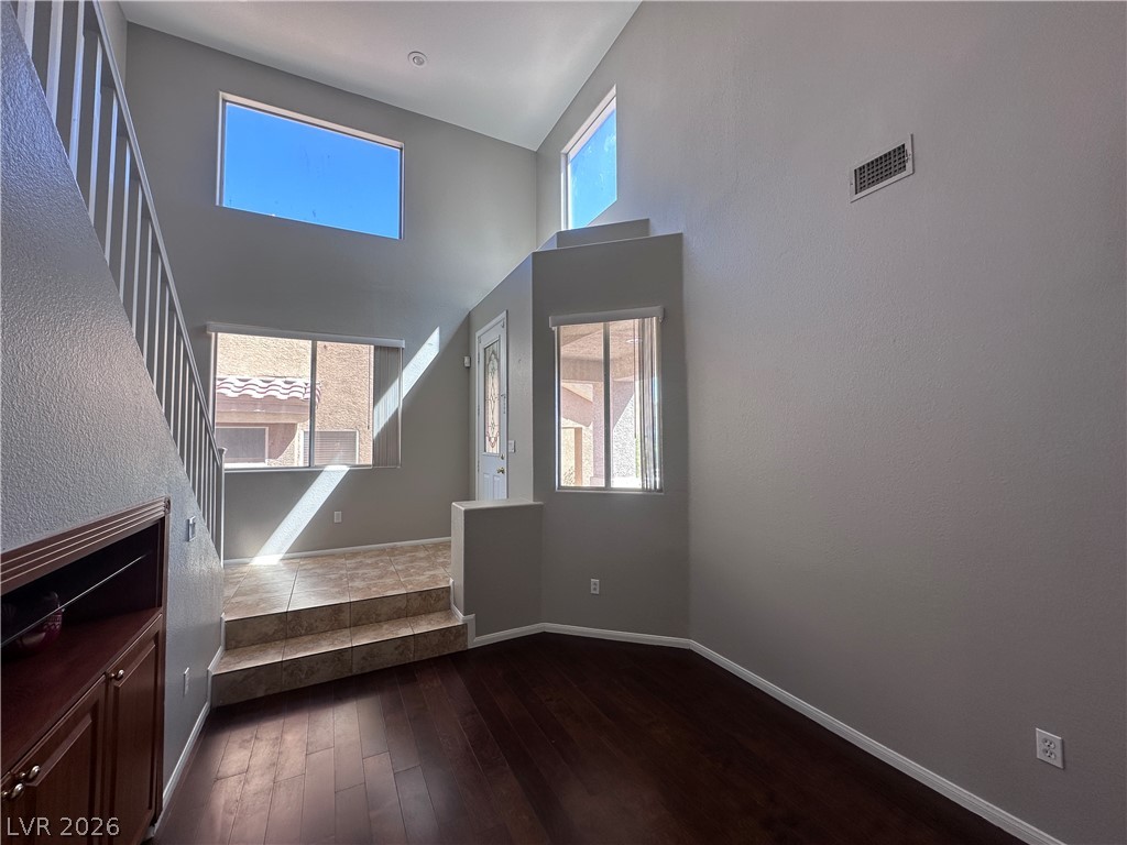 6789 Gold Yarrow Street Las Vegas NV 89148