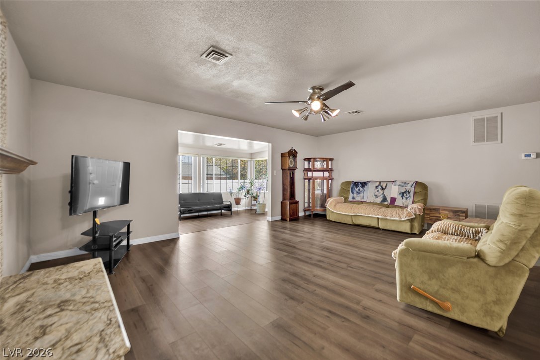 5412 Del Monte Avenue Las Vegas NV 89146