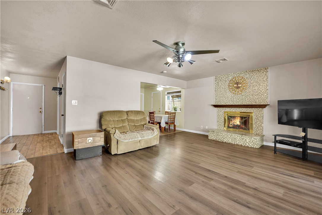 5412 Del Monte Avenue Las Vegas NV 89146