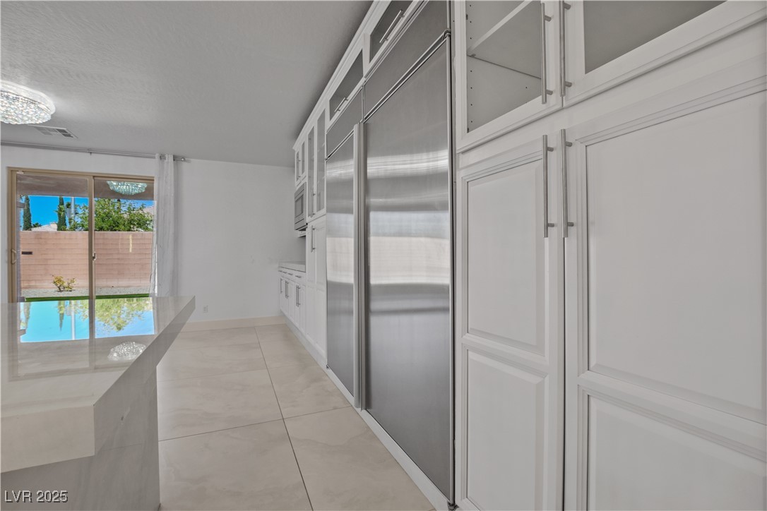 7324 South White Bloom Avenue Las Vegas NV 89117