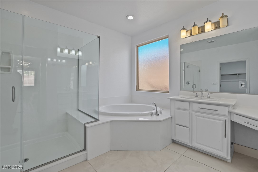 7324 South White Bloom Avenue Las Vegas NV 89117