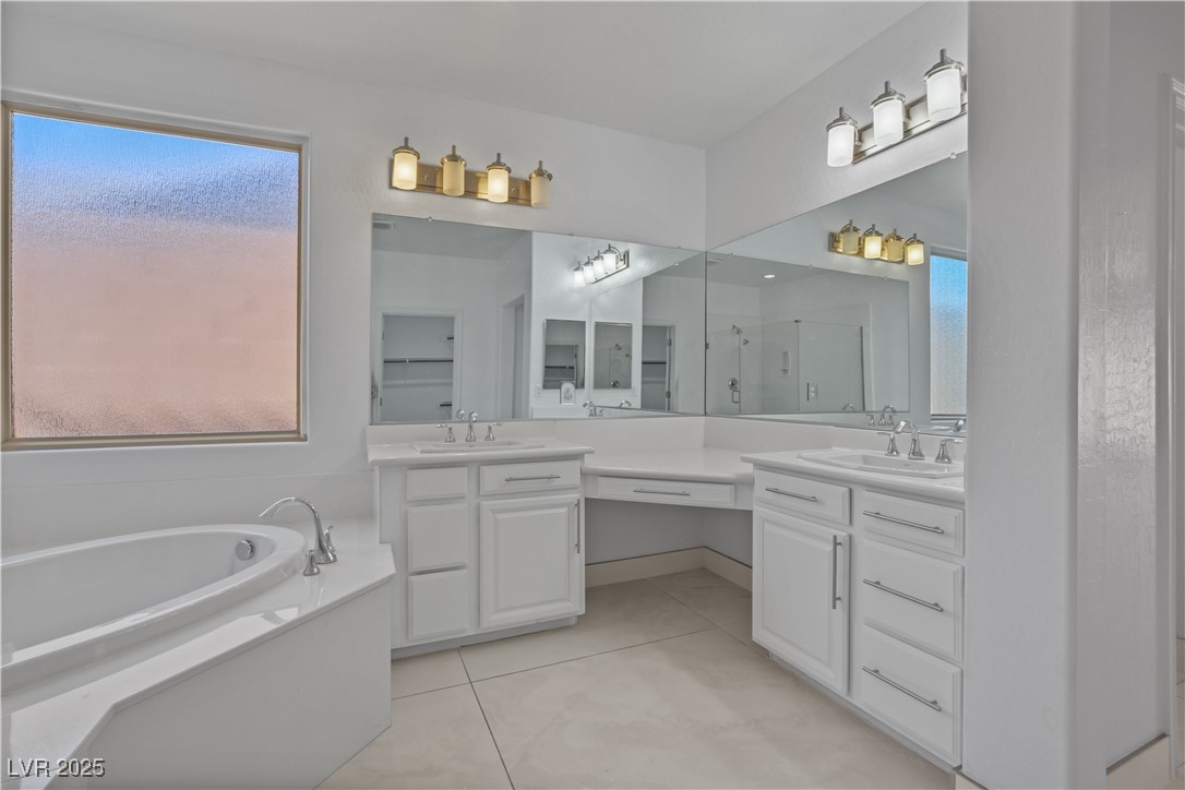 7324 South White Bloom Avenue Las Vegas NV 89117
