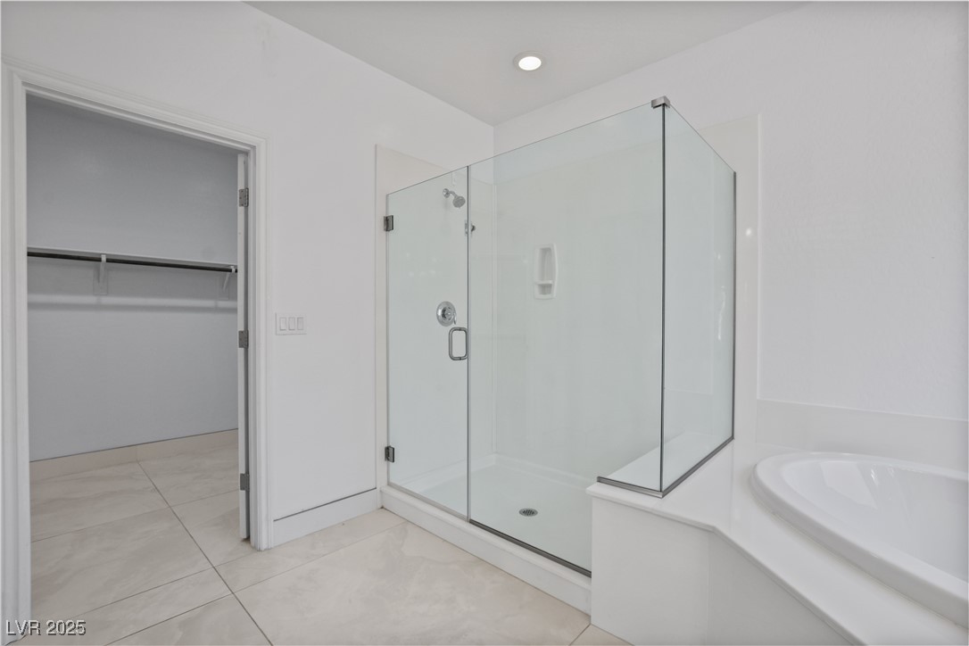 7324 South White Bloom Avenue Las Vegas NV 89117