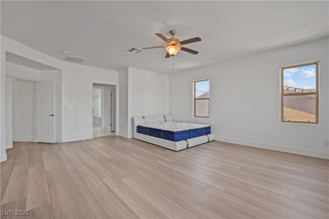 7324 South White Bloom Avenue Las Vegas NV 89117