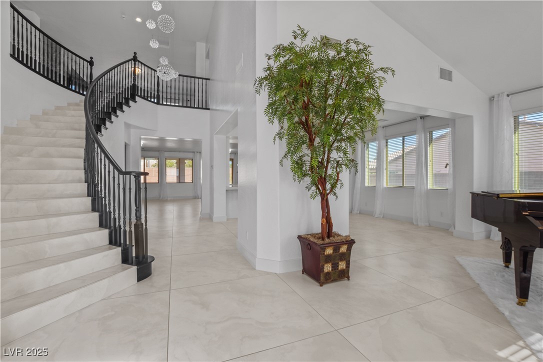 7324 South White Bloom Avenue Las Vegas NV 89117