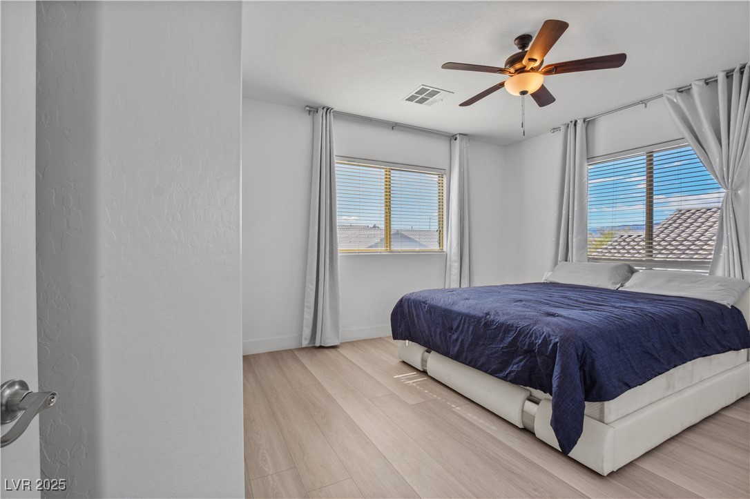 7324 South White Bloom Avenue Las Vegas NV 89117