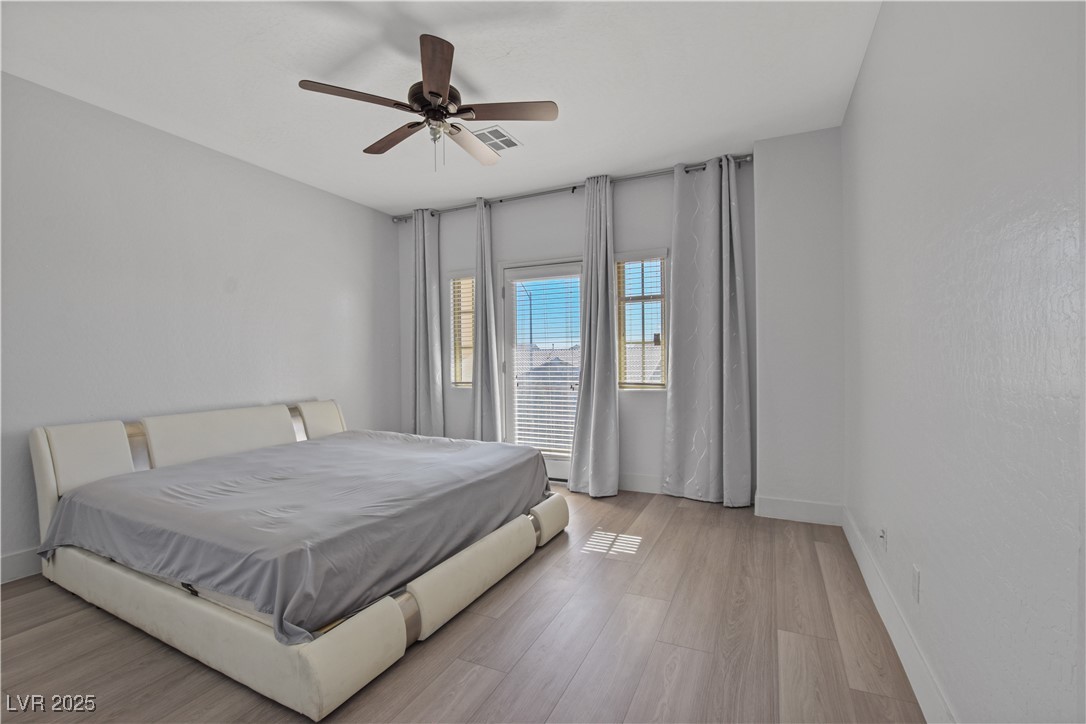 7324 South White Bloom Avenue Las Vegas NV 89117