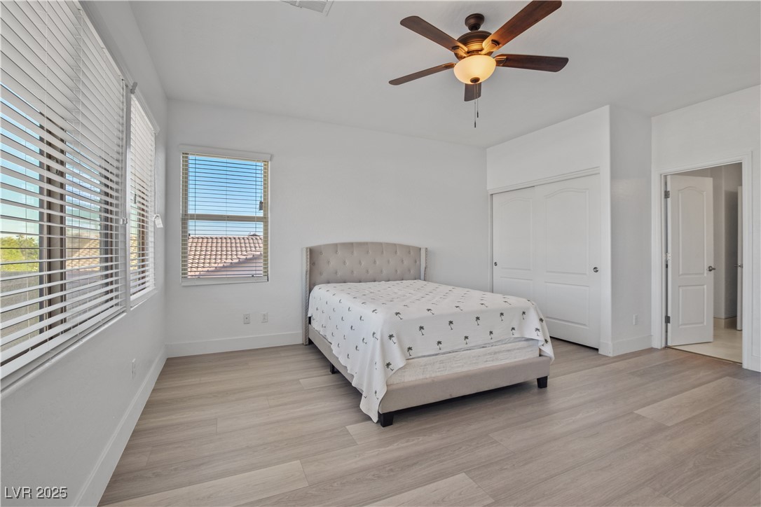 7324 South White Bloom Avenue Las Vegas NV 89117