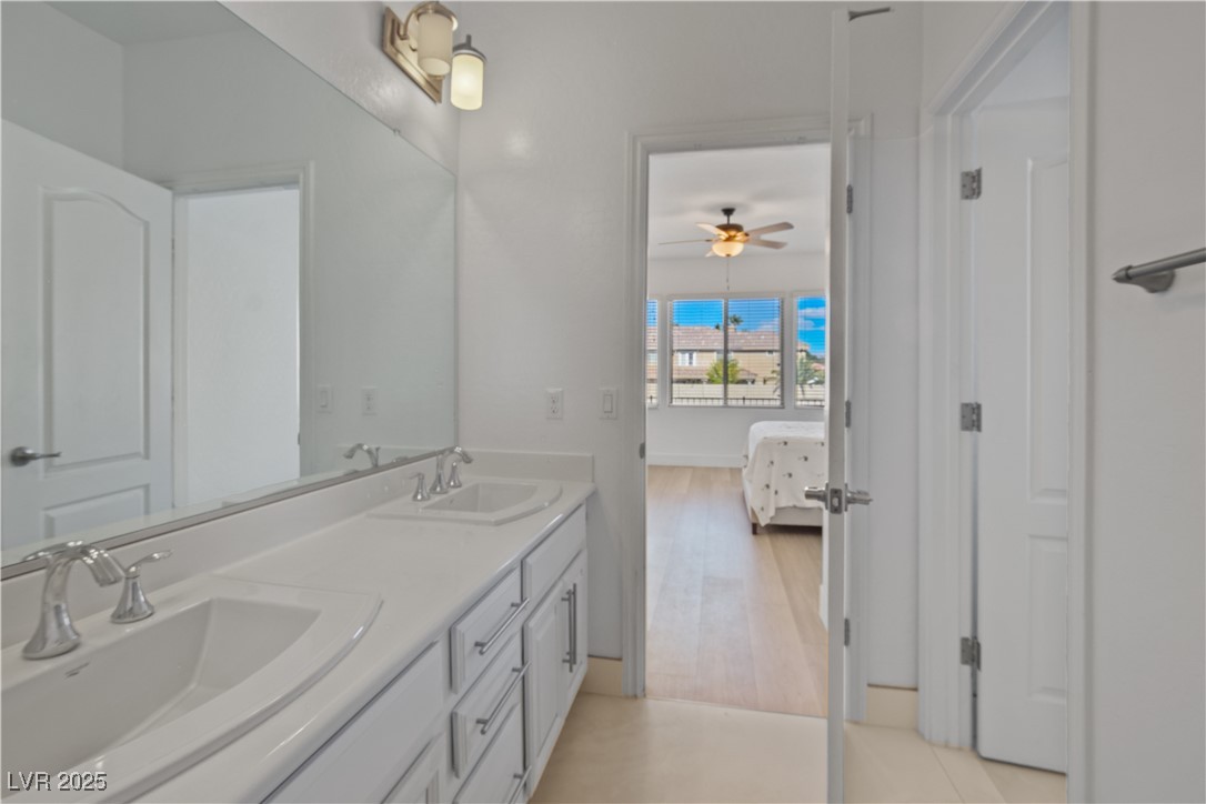 7324 South White Bloom Avenue Las Vegas NV 89117