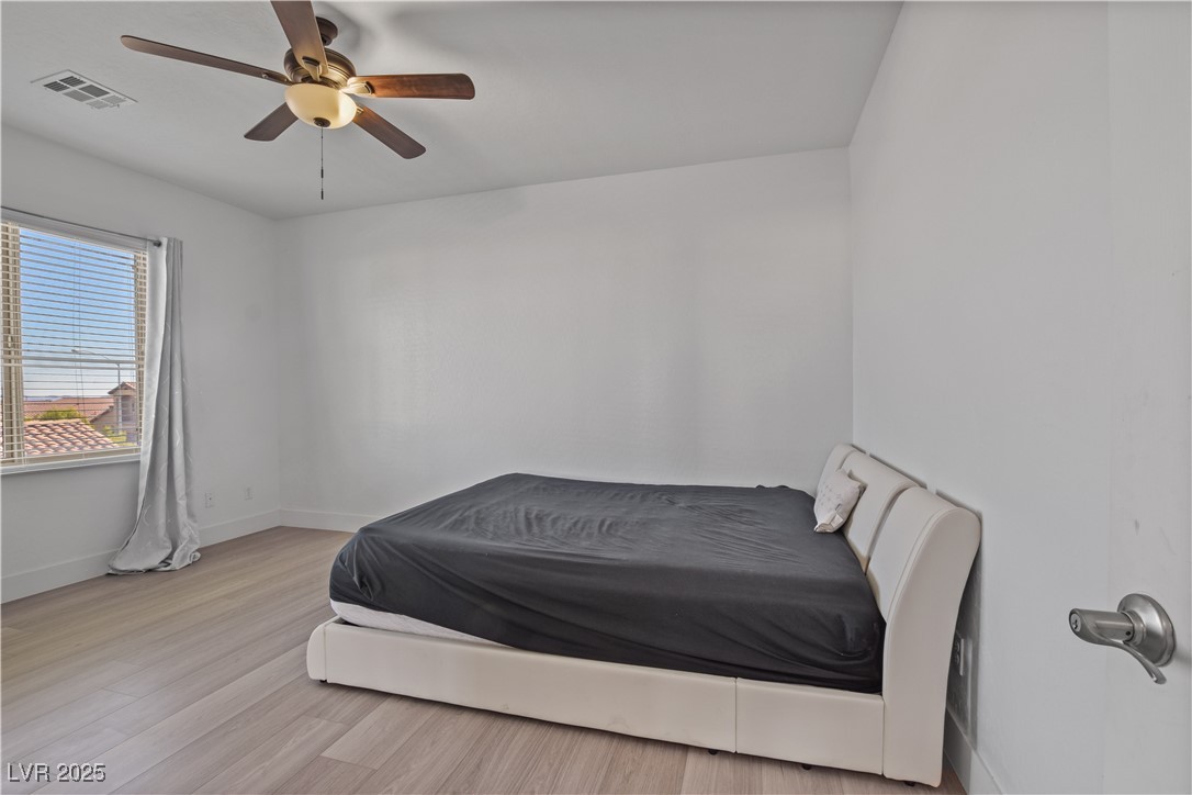 7324 South White Bloom Avenue Las Vegas NV 89117
