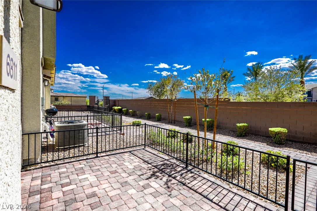 6811 Dark Gunmetal Court North Las Vegas NV 89086