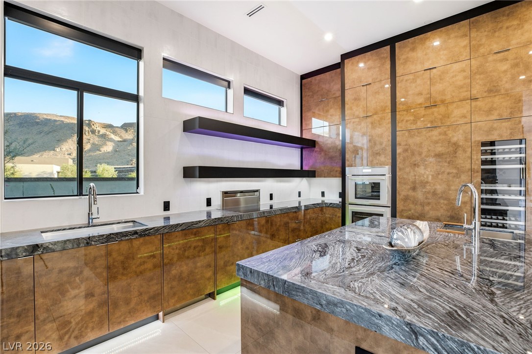 14 Sanctuary Peak Court Henderson NV 89012