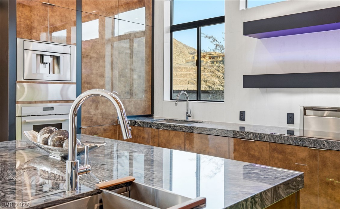14 Sanctuary Peak Court Henderson NV 89012