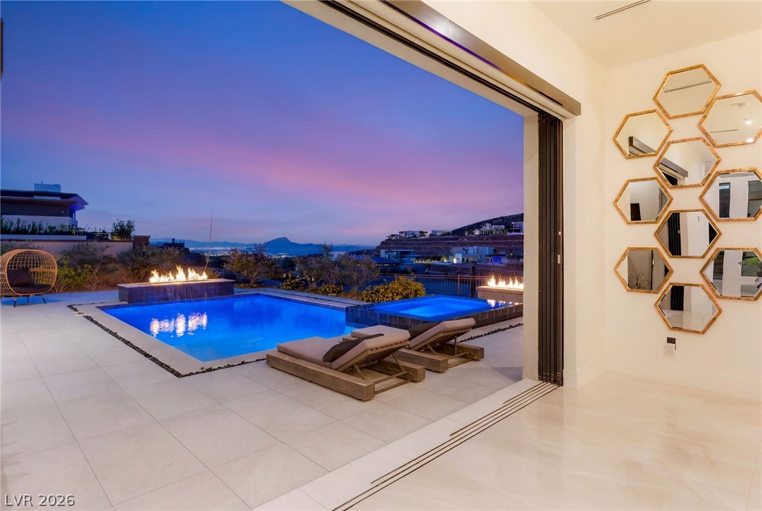 14 Sanctuary Peak Court Henderson NV 89012