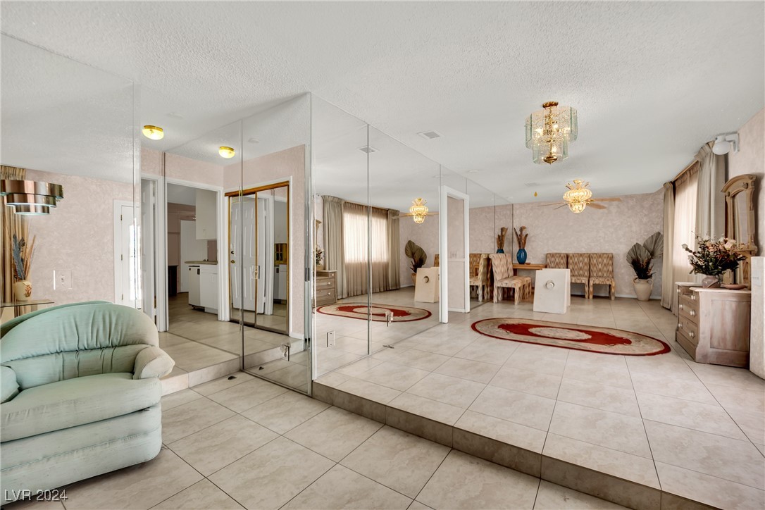 5290 Obannon Drive Las Vegas NV 89146