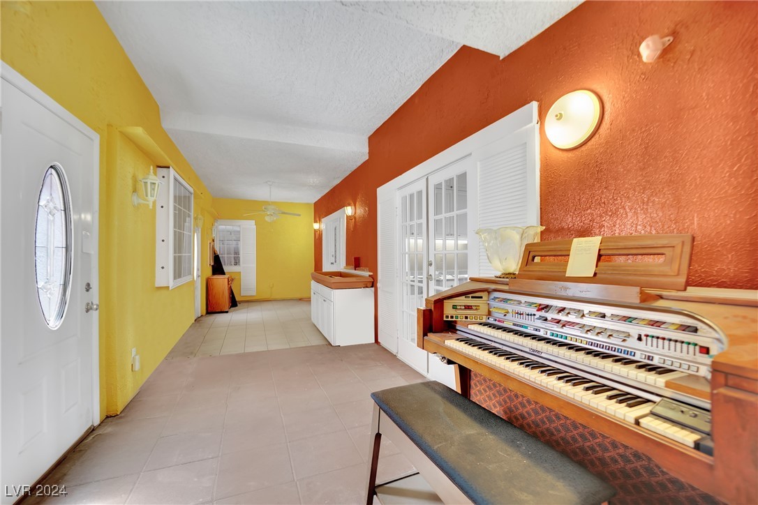 5290 Obannon Drive Las Vegas NV 89146