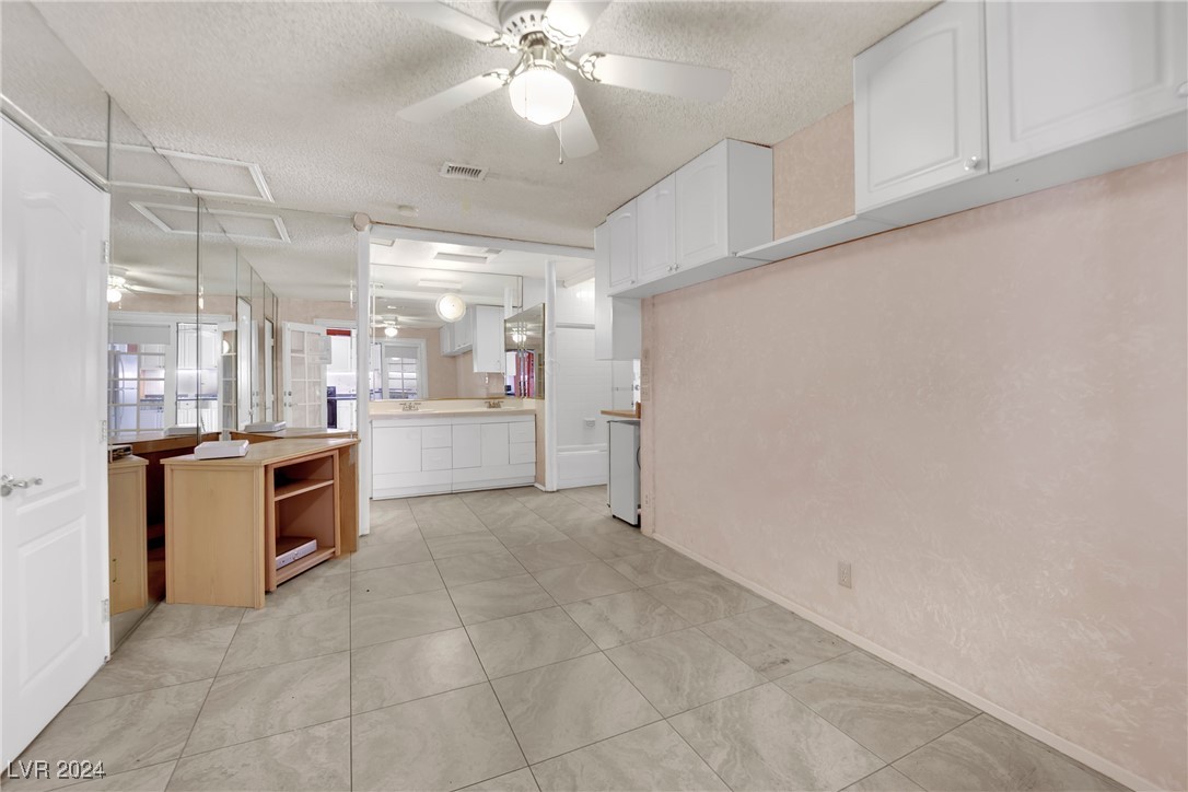 5290 Obannon Drive Las Vegas NV 89146