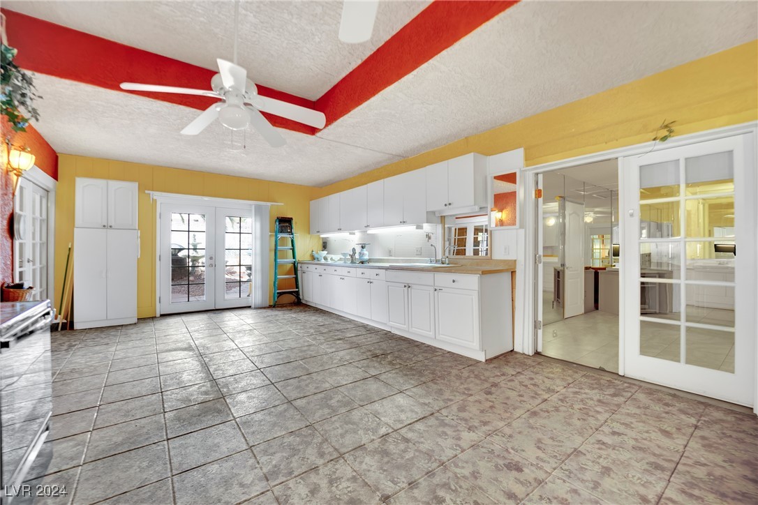 5290 Obannon Drive Las Vegas NV 89146