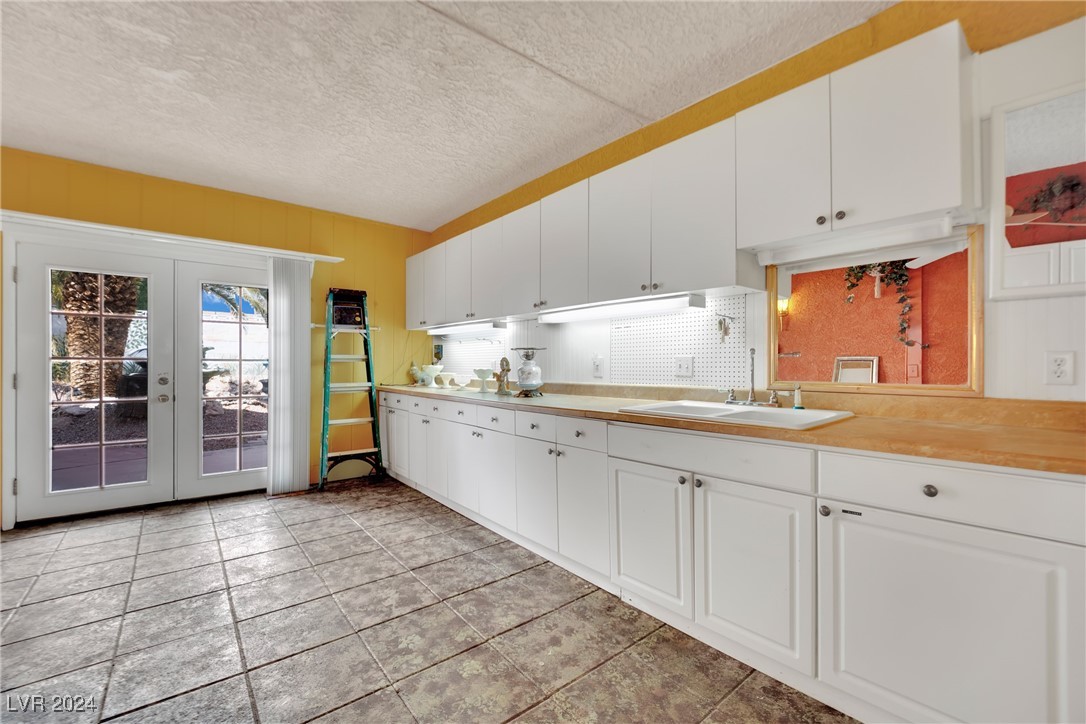 5290 Obannon Drive Las Vegas NV 89146