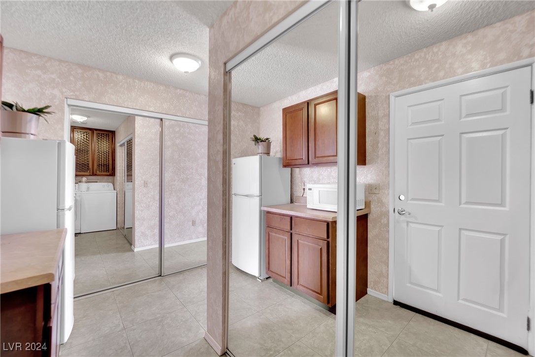 5290 Obannon Drive Las Vegas NV 89146
