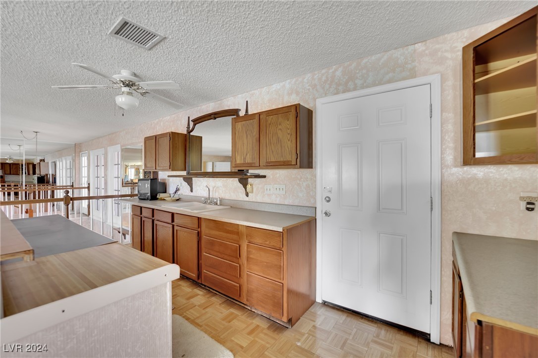5290 Obannon Drive Las Vegas NV 89146