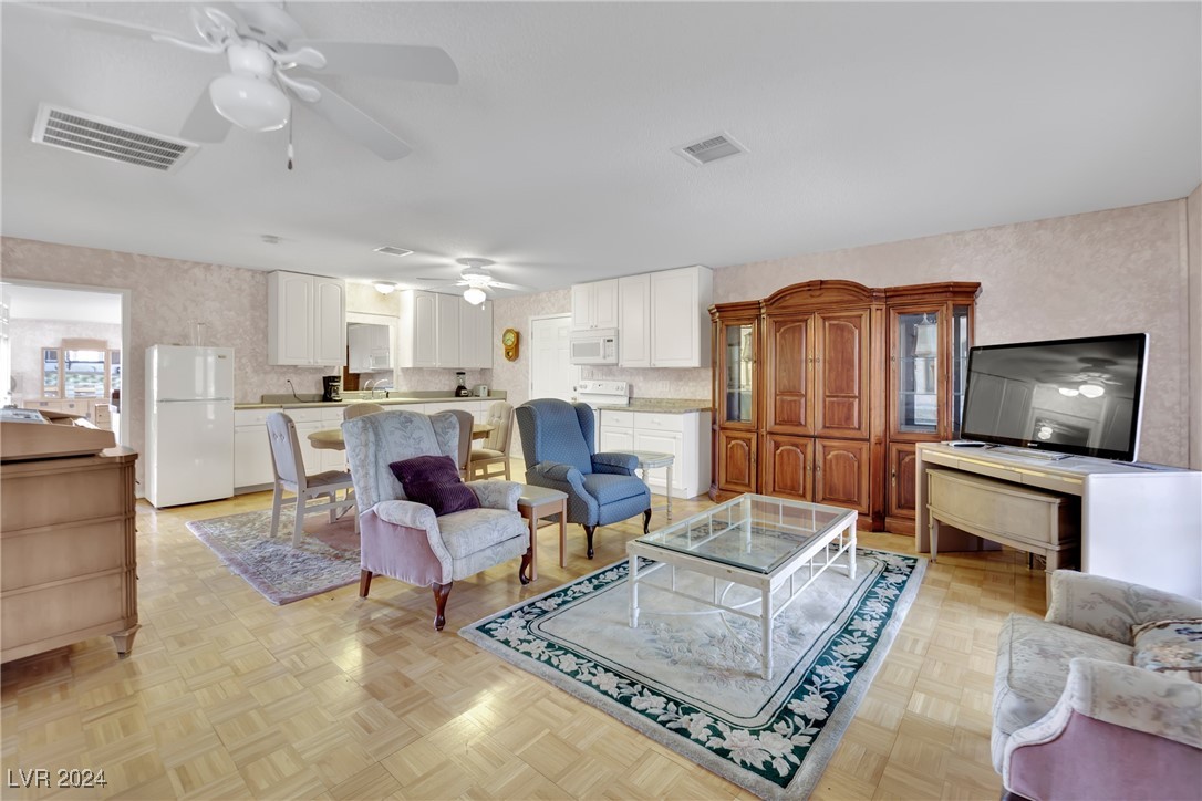 5290 Obannon Drive Las Vegas NV 89146