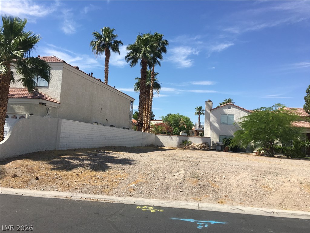 2822 Queens Courtyard Drive Las Vegas NV 89109