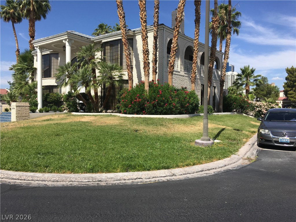 2822 Queens Courtyard Drive Las Vegas NV 89109