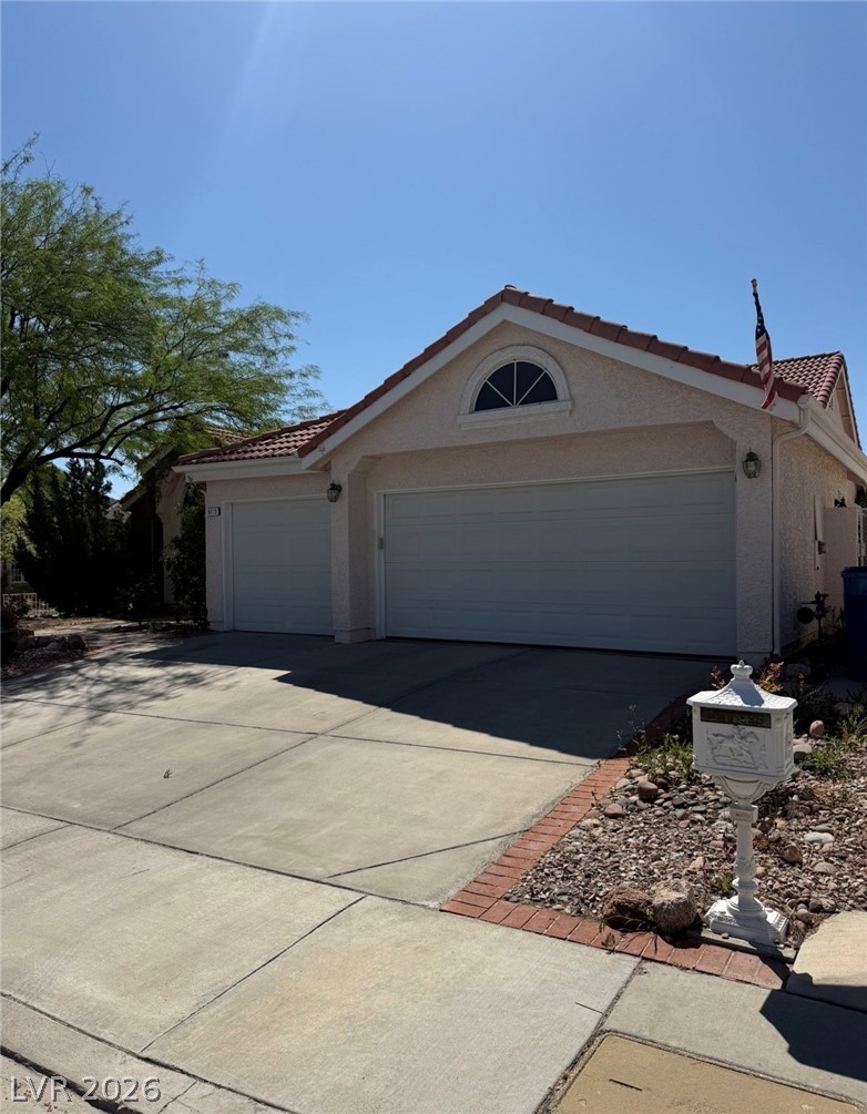 9713 Cascade Falls Avenue Las Vegas NV 89117