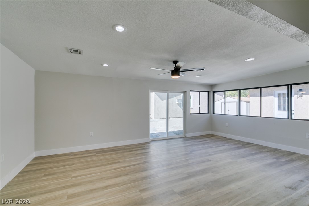 4016 Roxanne Drive Las Vegas NV 89108