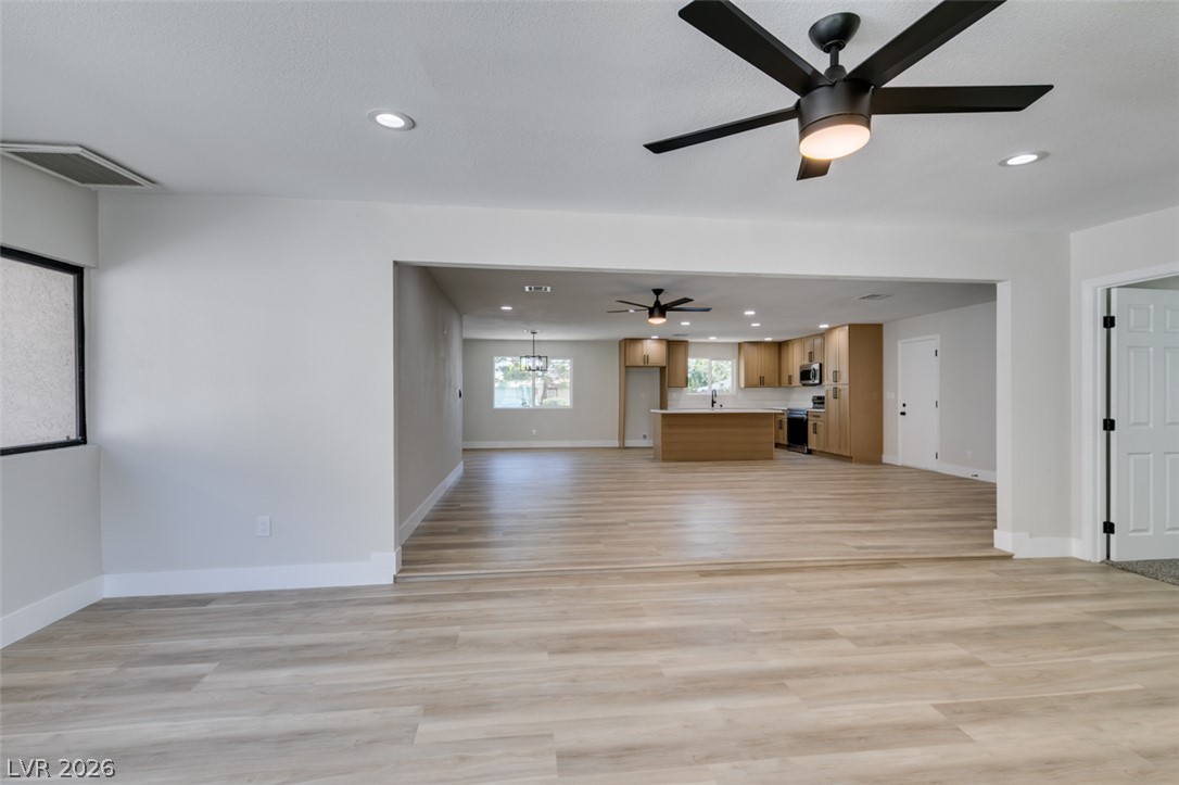4016 Roxanne Drive Las Vegas NV 89108
