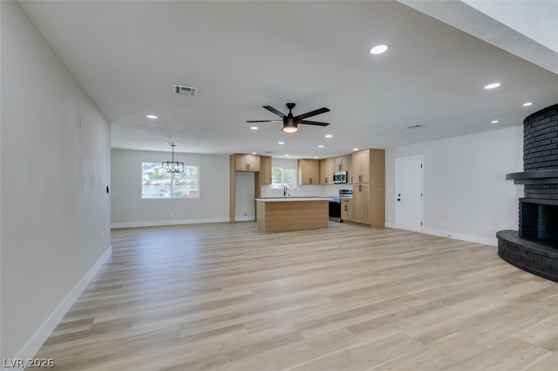 4016 Roxanne Drive Las Vegas NV 89108