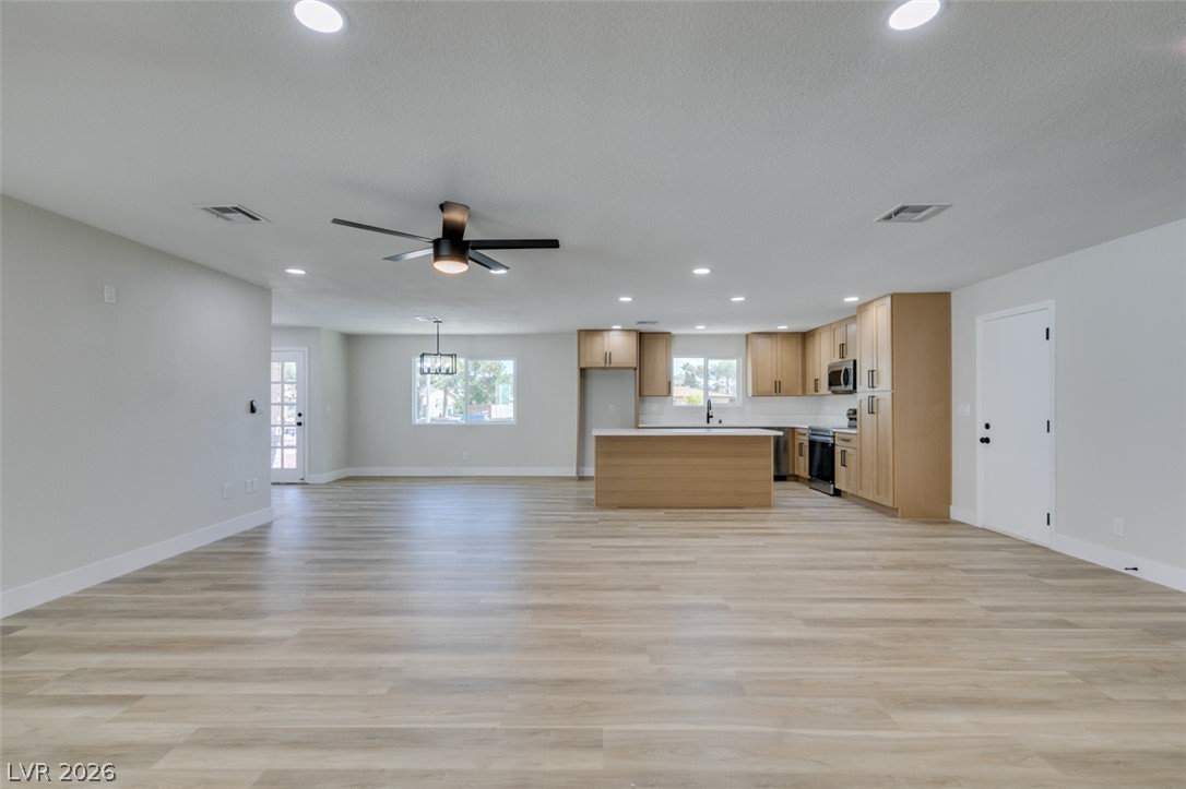 4016 Roxanne Drive Las Vegas NV 89108