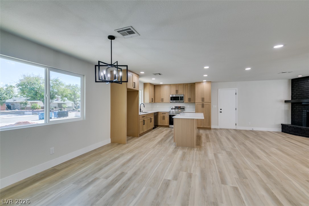 4016 Roxanne Drive Las Vegas NV 89108