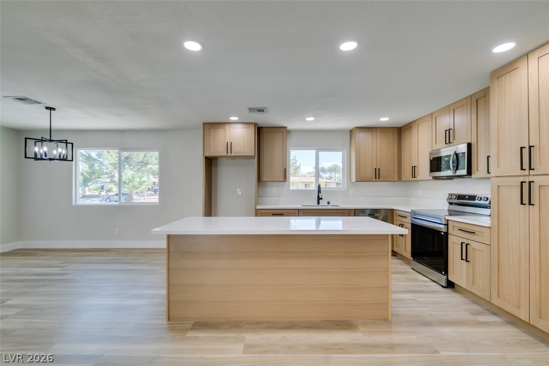 4016 Roxanne Drive Las Vegas NV 89108